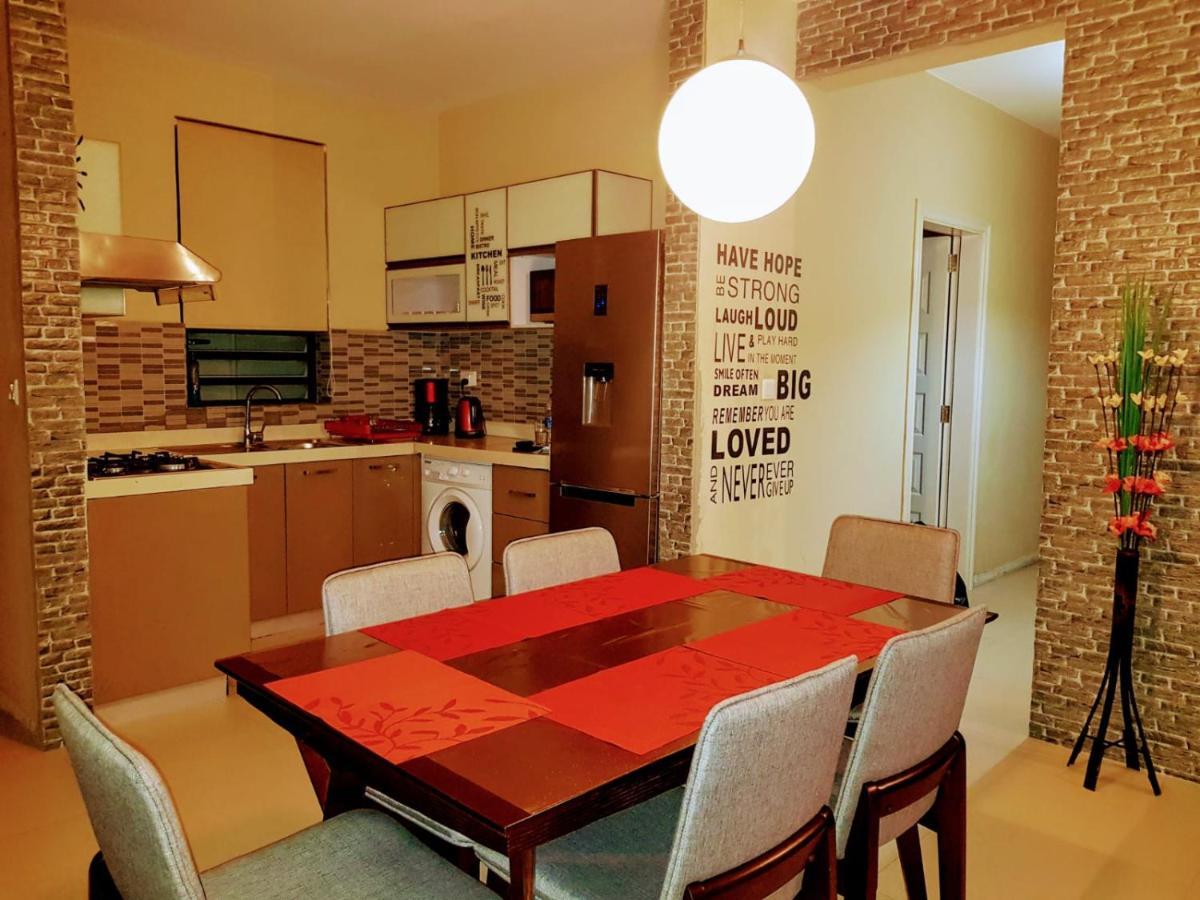 Flic En Flac Sea View Luxury 3 Bedroom Apartment Екстериор снимка